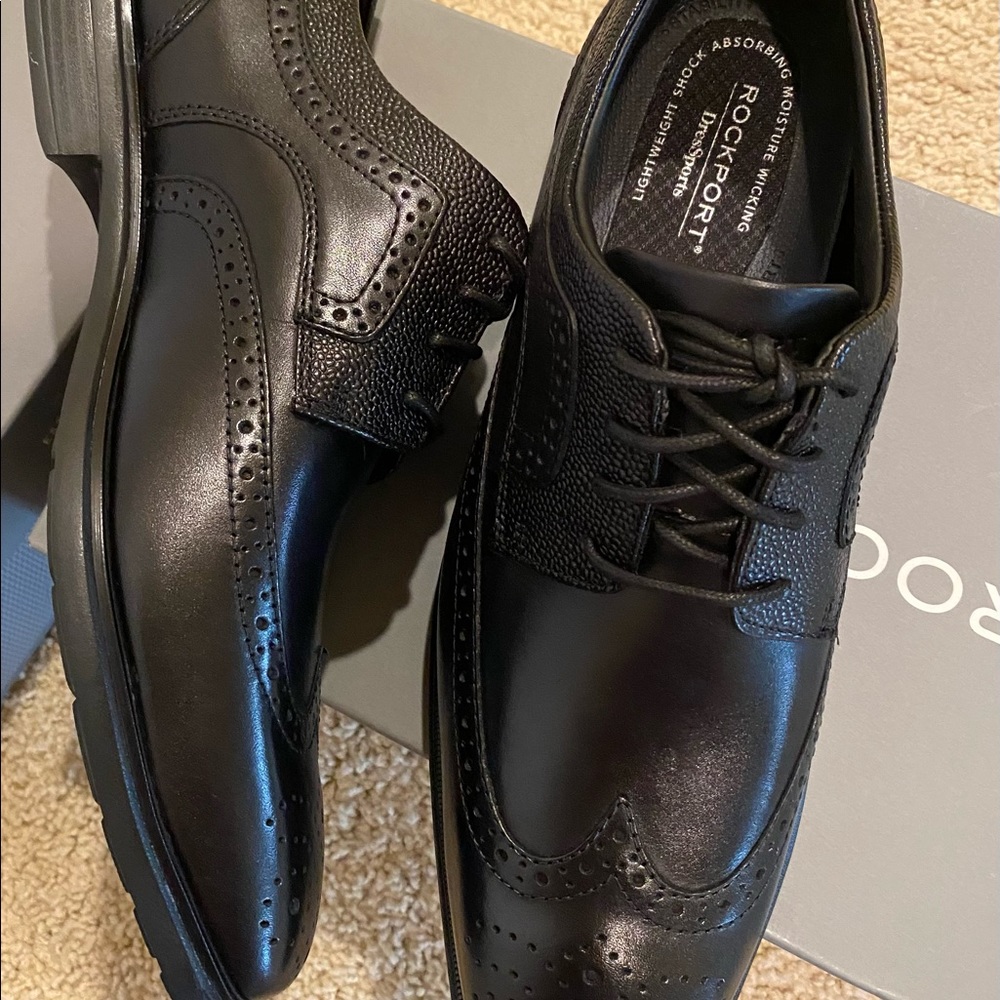 Shoes - Picture 3 of 7